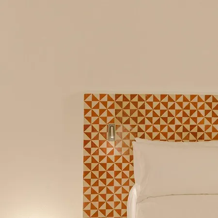 Flateli Santa Clara 12 Girona